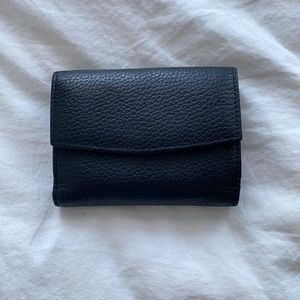 cuyana classic small flap wallet